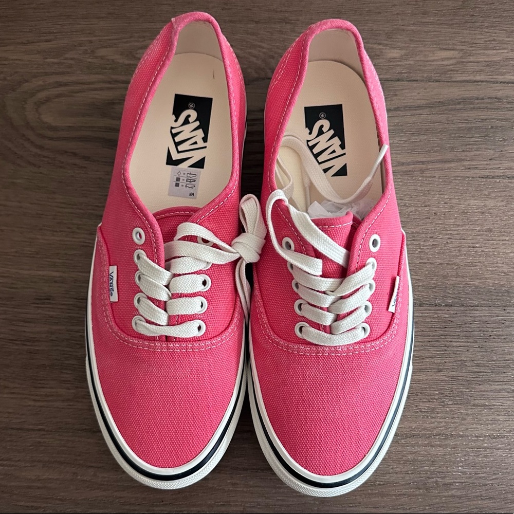 NWT Vans Premium Authentic in Washed Red